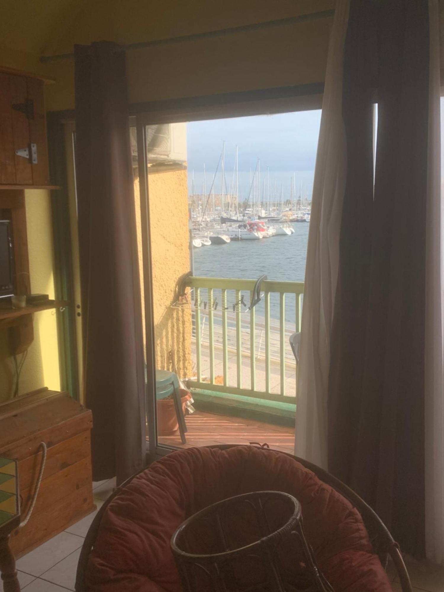 Location Gruissan, Studio, Piscine, Parking Privé * Gruissan